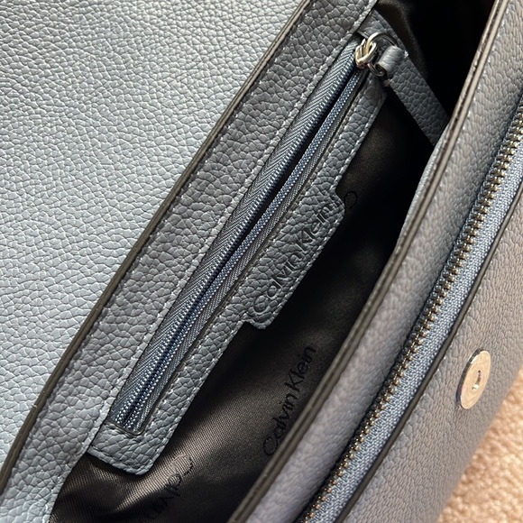 (NWOT) Calvin Klein Blue Shoulder Purse - Picture 6 of 12
